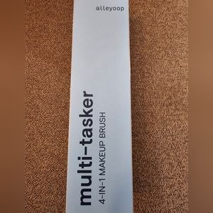 4 in 1 make-up brush